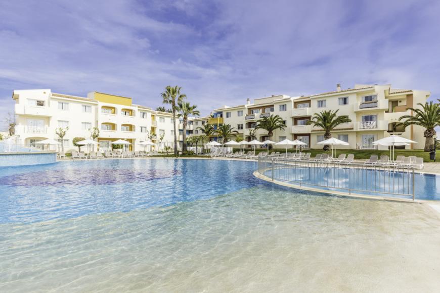 4 Sterne Familienhotel: Blau Punta Reina Resort - Cala Mandia, Mallorca (Balearen), Bild 4