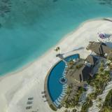 Avani+ Fares Maldives Resort, Bild 2