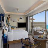 Avani+ Fares Maldives Resort, Bild 6