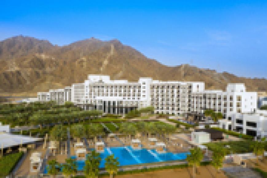 5 Sterne Hotel: InterContinental Fujairah Resort - Fujairah