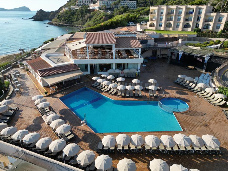 3 Sterne Hotel: Invisa Club Cala Blanca - Playa de Figueral, Ibiza (Balearen)