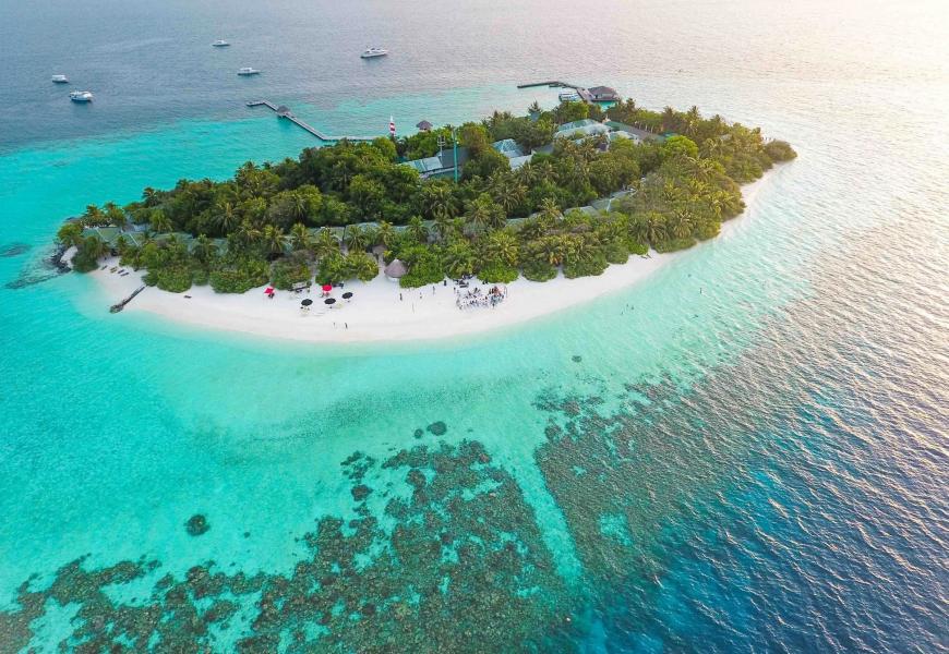 3 Sterne Familienhotel: Eriyadu Island Resort - Eriyadu Island, Kaafu Atoll