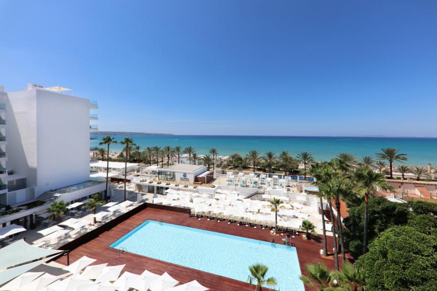 4 Sterne Hotel: Iberostar Waves Bahia de Palma - Playa de Palma, Mallorca (Balearen)