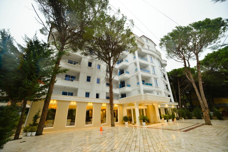 4 Sterne Familienhotel: Fafa Beach Hotel - Golem, Tirana